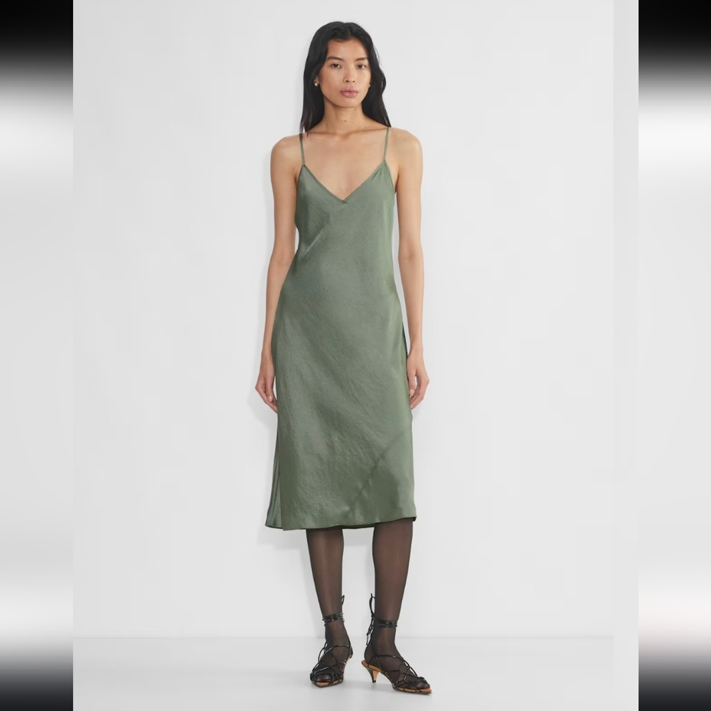 Aritzia Wilfred Only Slip Midi Dress - M